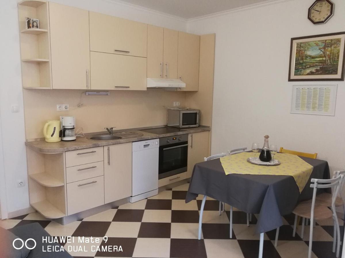 Angelina Apartman Kastela Bagian luar foto