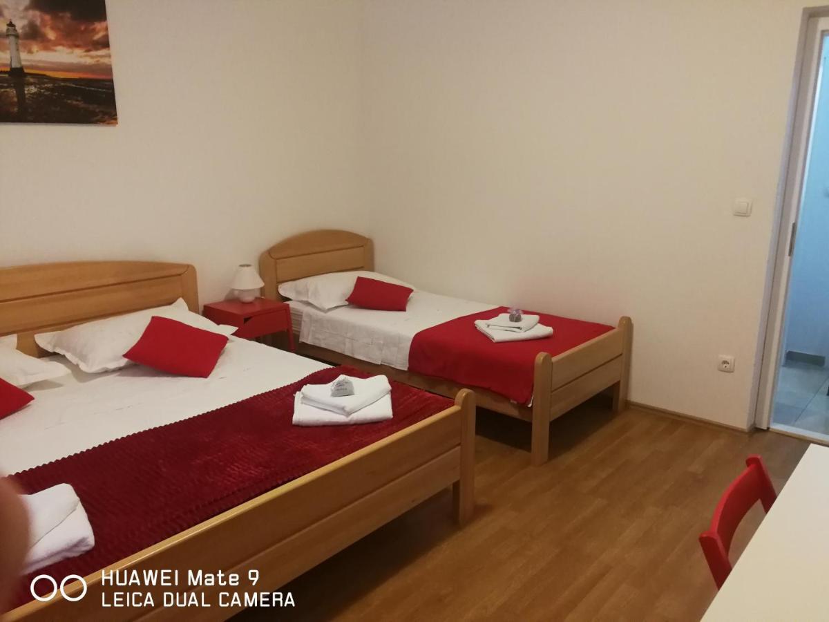 Angelina Apartman Kastela Bagian luar foto
