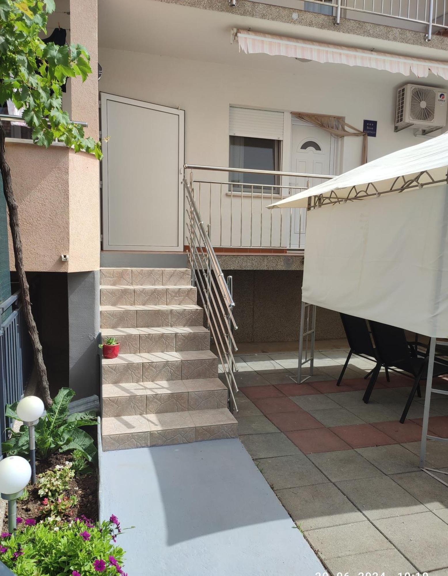 Angelina Apartman Kastela Bagian luar foto